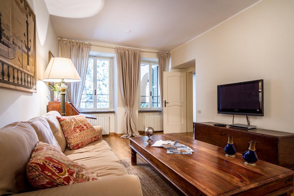 Lake Charming Apartment 케르노비오 객실 사진